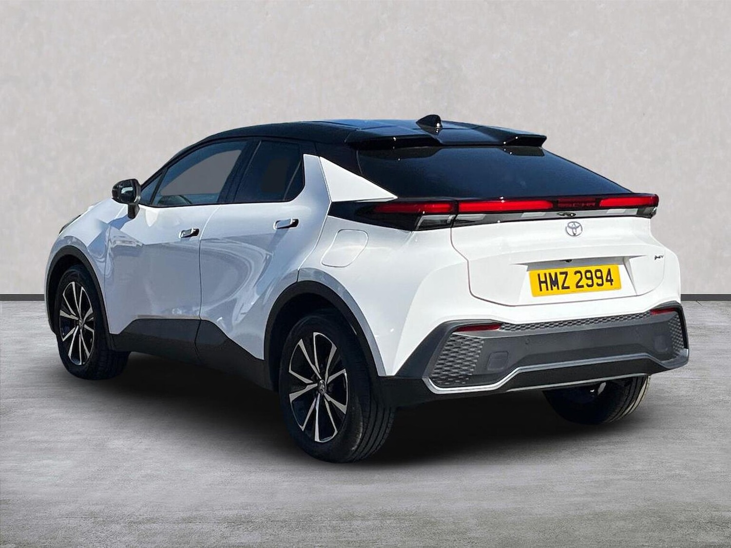 Used Toyota C-HR 2025 for sale - 76365038: Photo 2