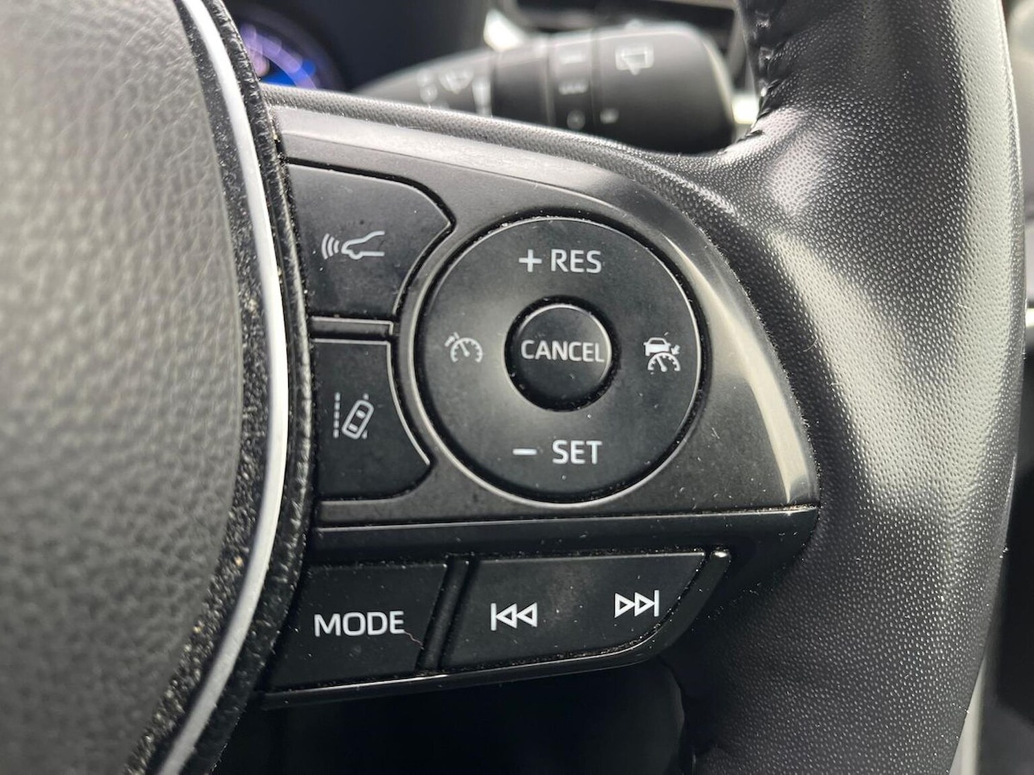 Used Toyota RAV4 2020 for sale - 76418203: Photo 26