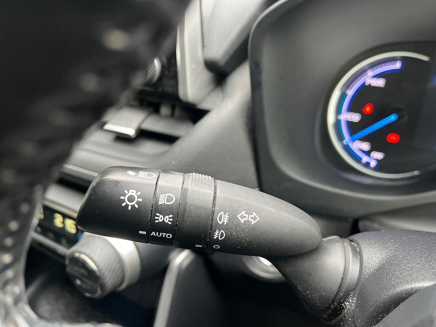 Used Toyota RAV4 2020 for sale - 76418203: Photo 29