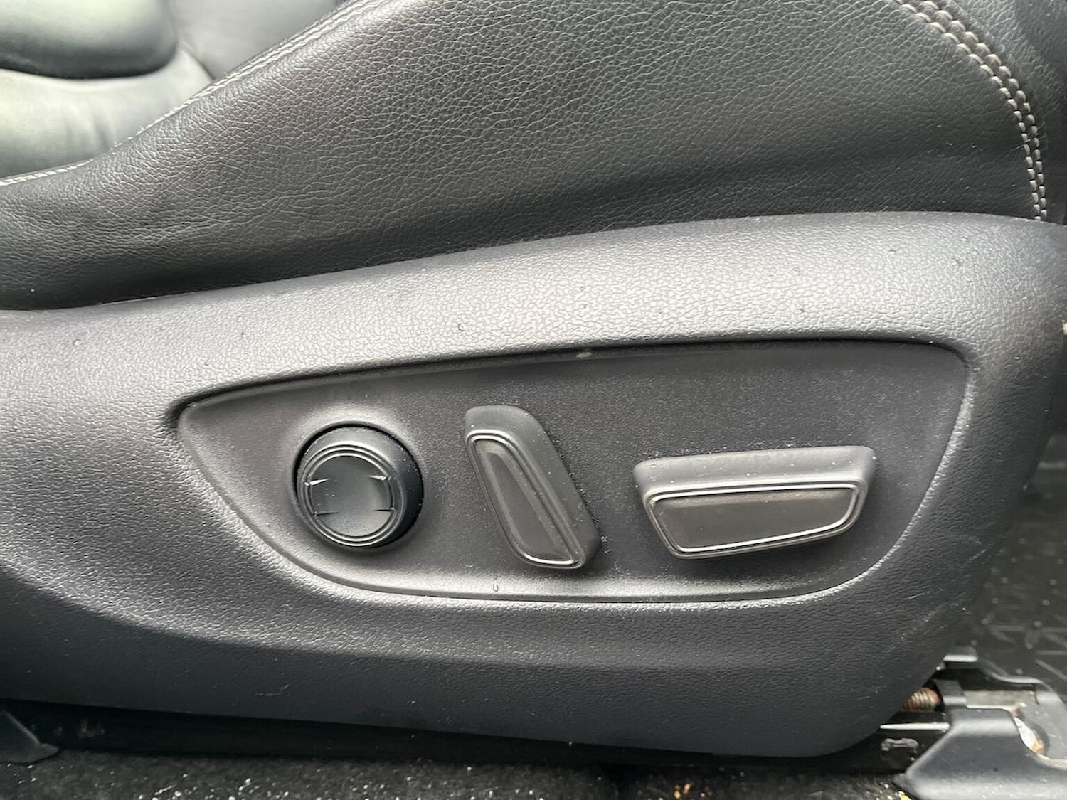 Used Toyota RAV4 2020 for sale - 76418203: Photo 30