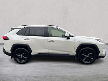 Used Toyota RAV4 2020 for sale - 76418203: Photo