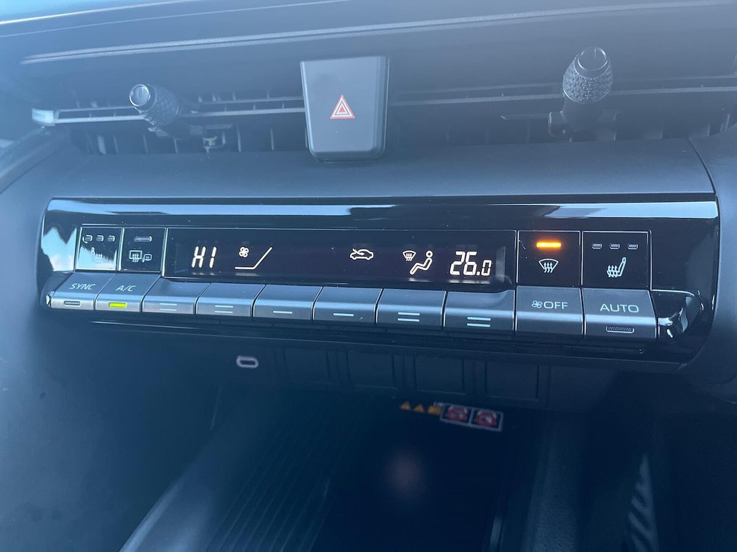 Used Toyota C-HR 2024 for sale - 76911255: Photo 12