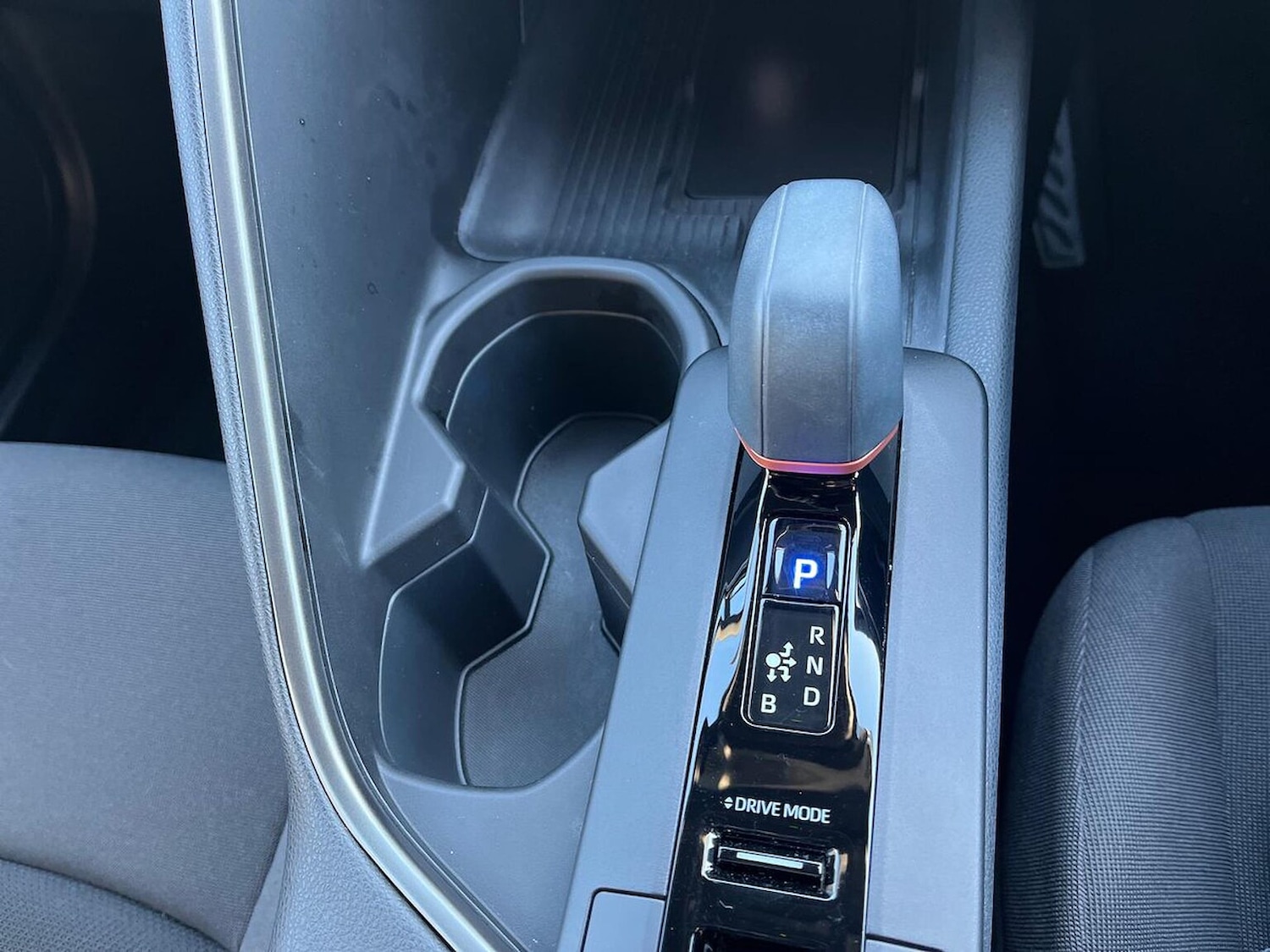 Used Toyota C-HR 2024 for sale - 76911255: Photo 13