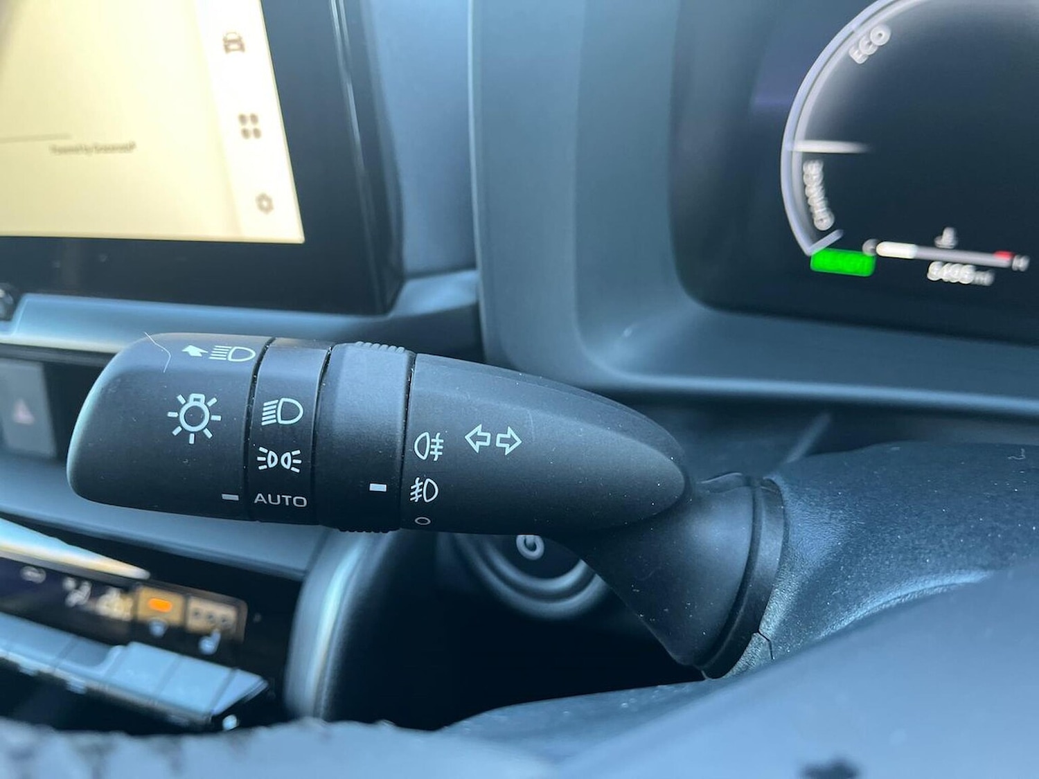 Used Toyota C-HR 2024 for sale - 76911255: Photo 29