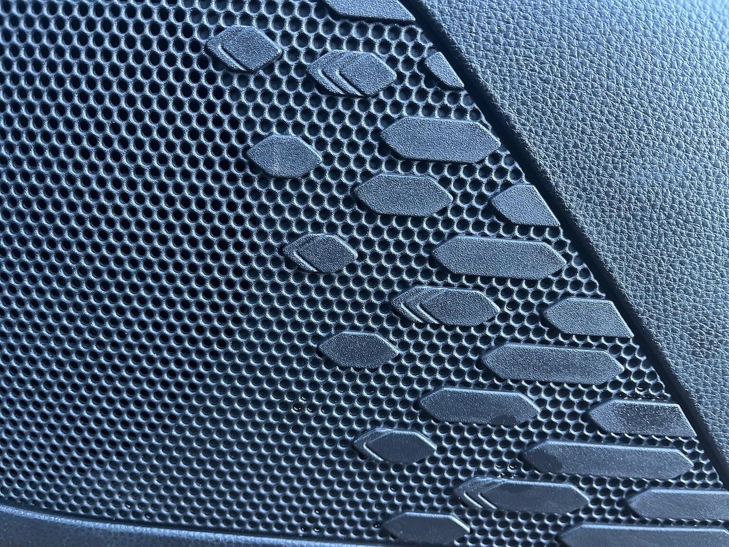 Used Toyota C-HR 2024 for sale - 76911255: Photo 31