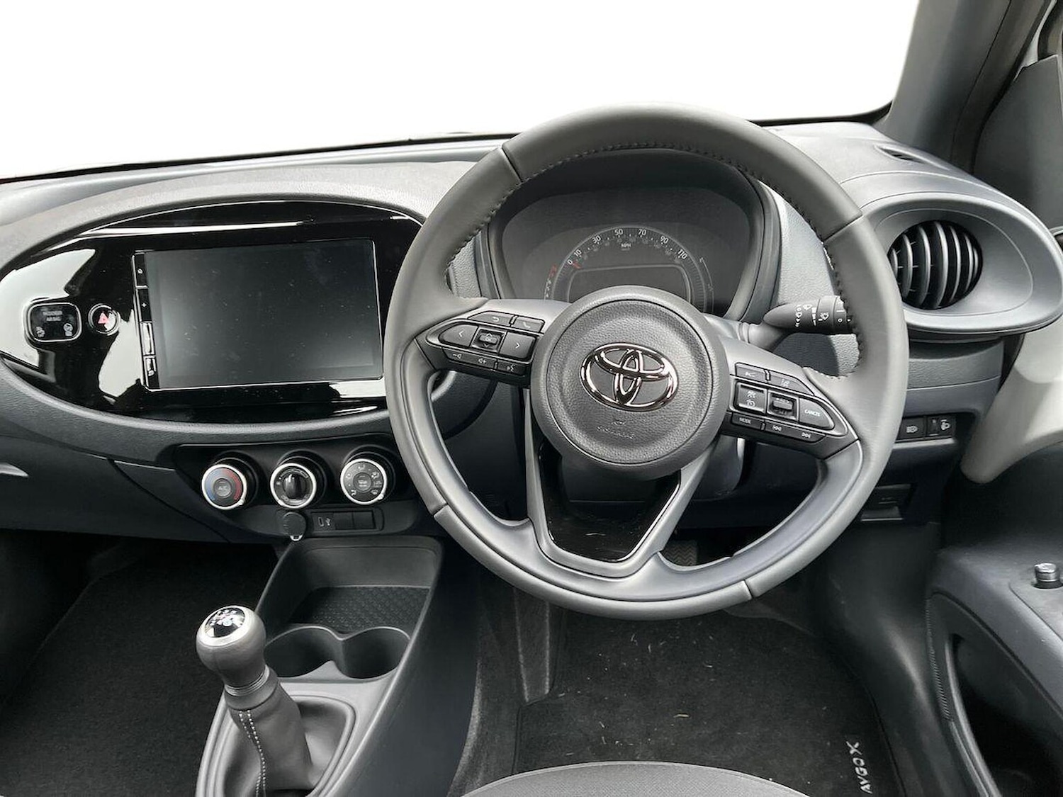 Used Toyota Aygo X 2025 for sale - 76391719: Photo 9