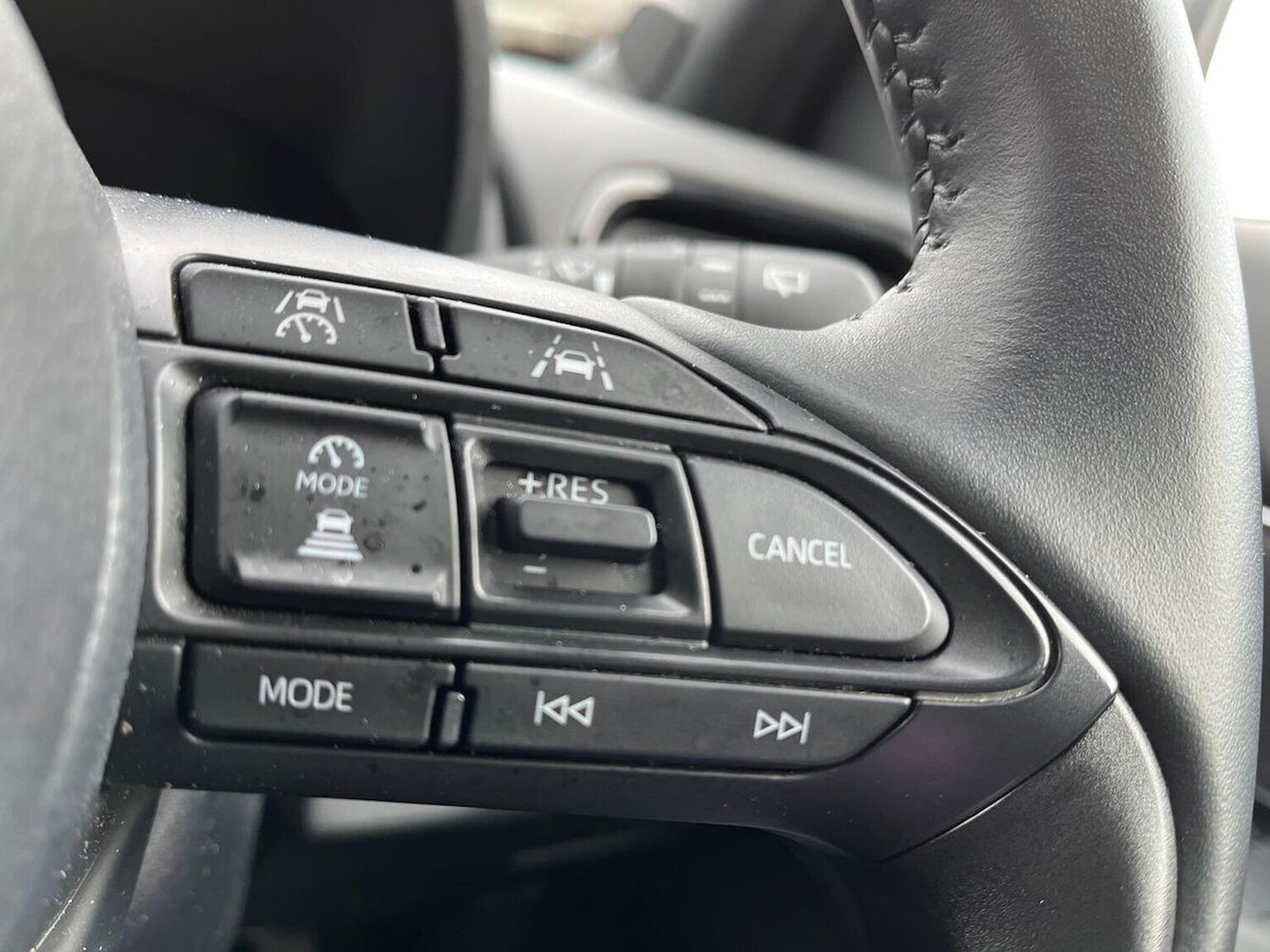 Used Toyota Yaris Cross 2024 for sale - 78202056: Photo 27