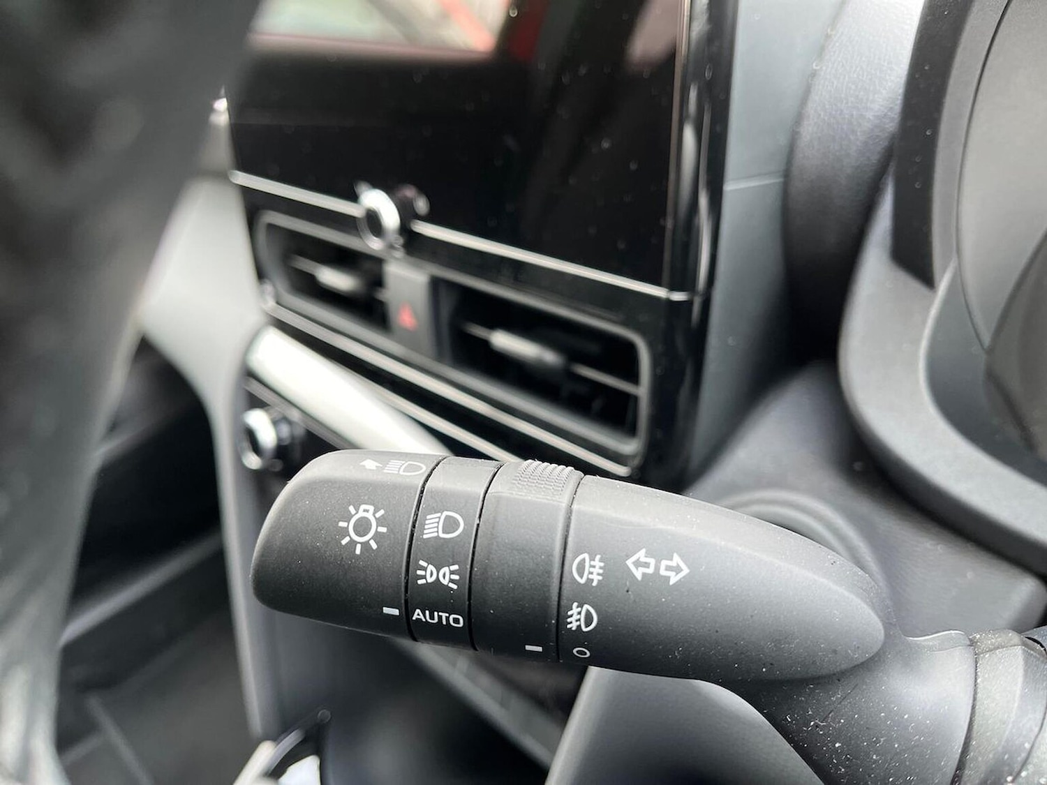 Used Toyota Yaris Cross 2024 for sale - 78202056: Photo 30