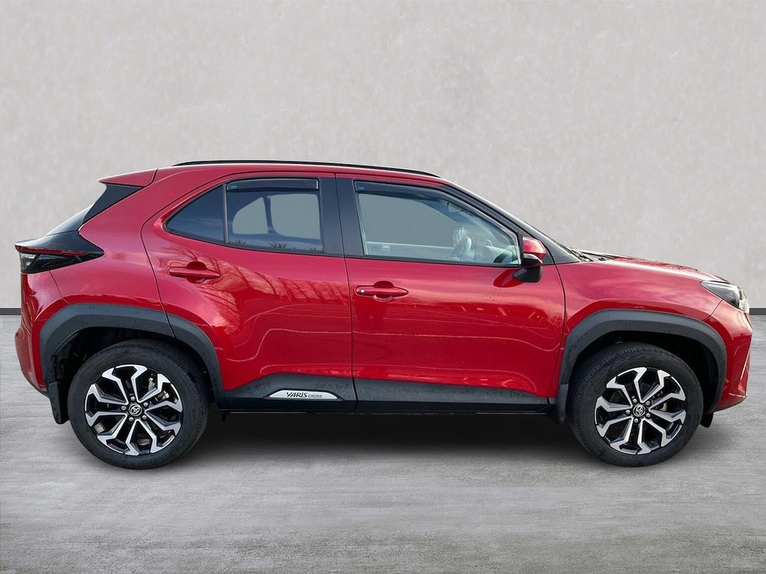 Used Toyota Yaris Cross 2024 for sale - 78202056: Photo 5