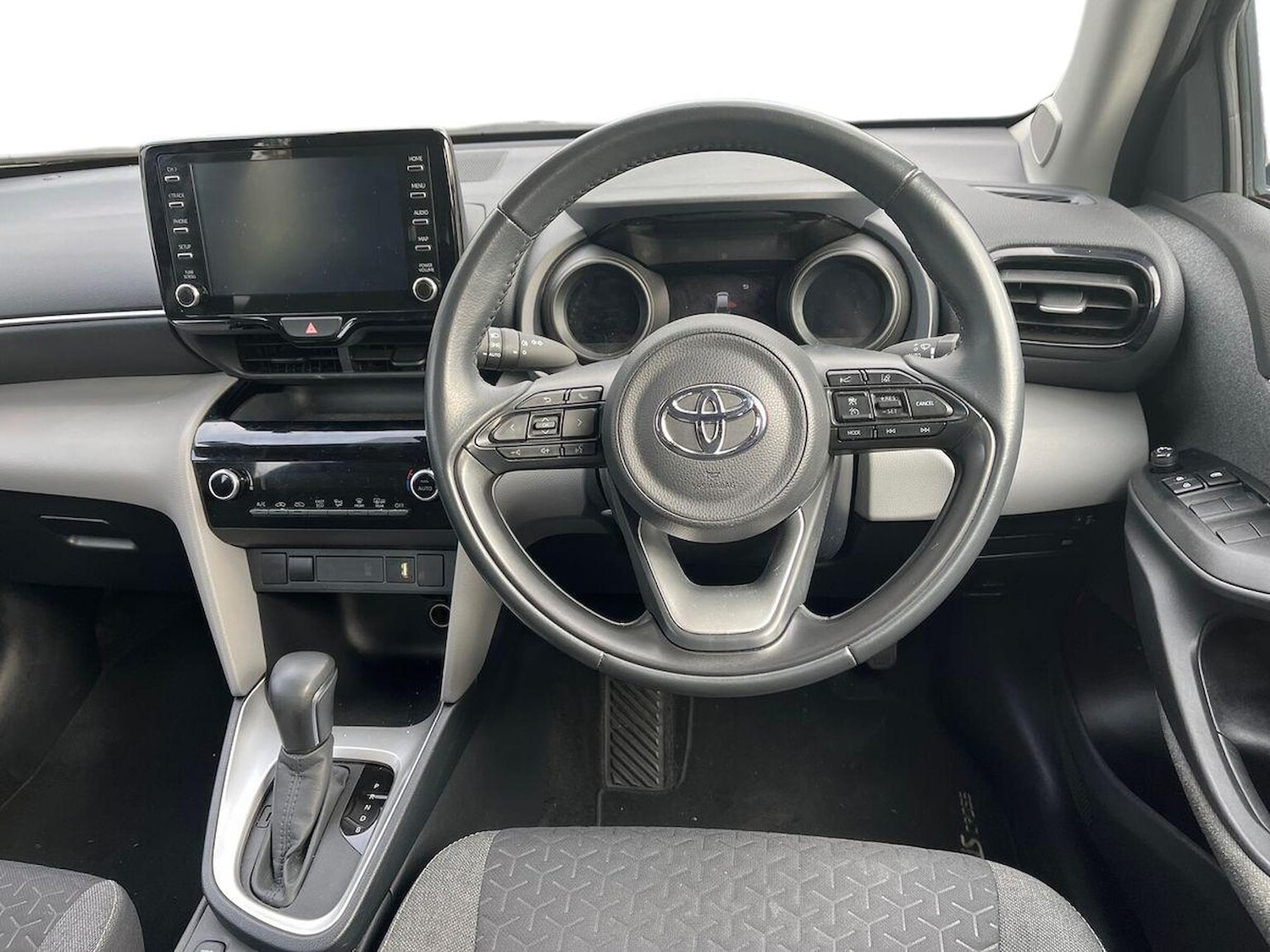 Used Toyota Yaris Cross 2022 for sale - 76134201: Photo 9