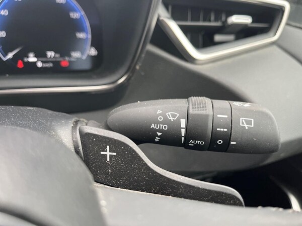 Used Toyota Corolla 2023 for sale - 76198360: Photo 28