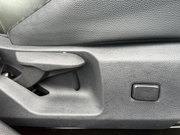 Used Toyota Corolla 2023 for sale - 76198360: Photo 30