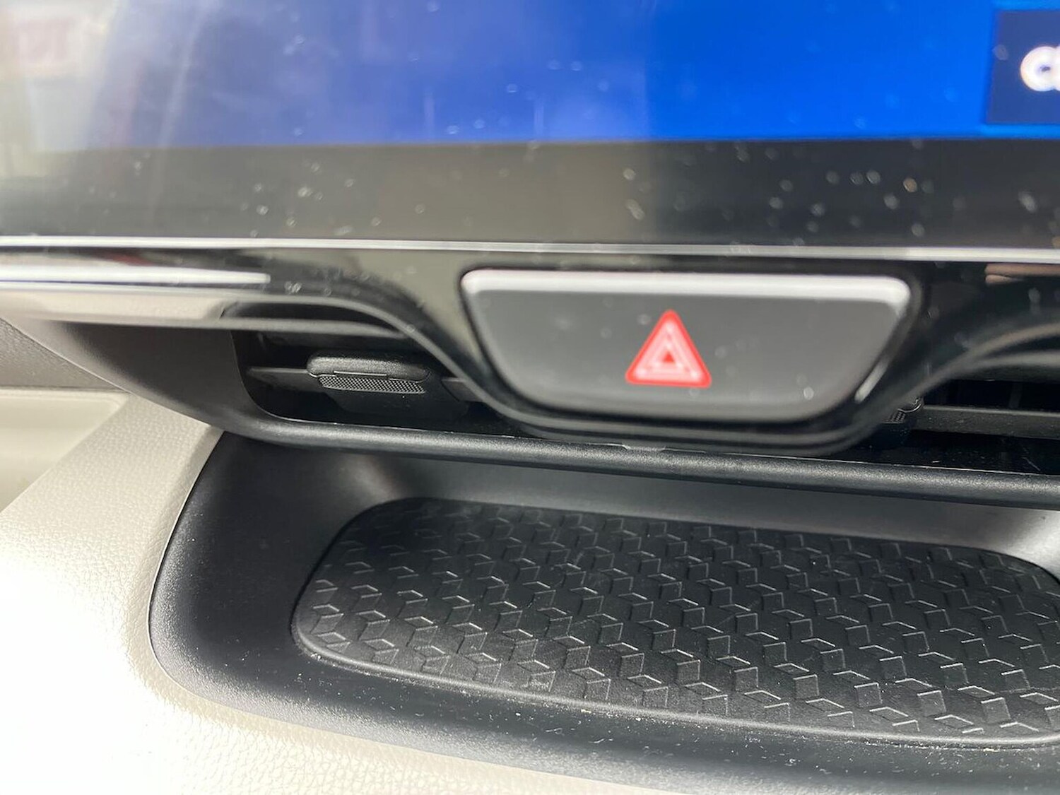 Used Toyota Yaris 2023 for sale - 78139525: Photo 24