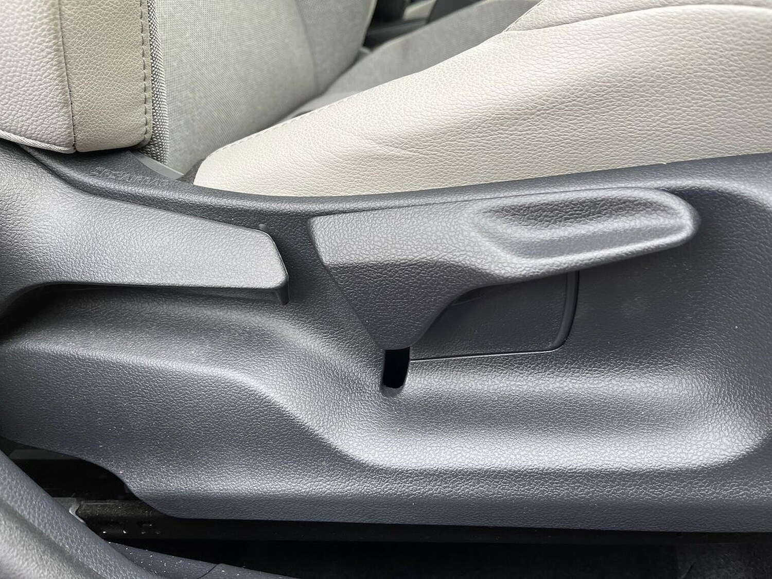 Used Toyota Yaris 2023 for sale - 78139525: Photo 31