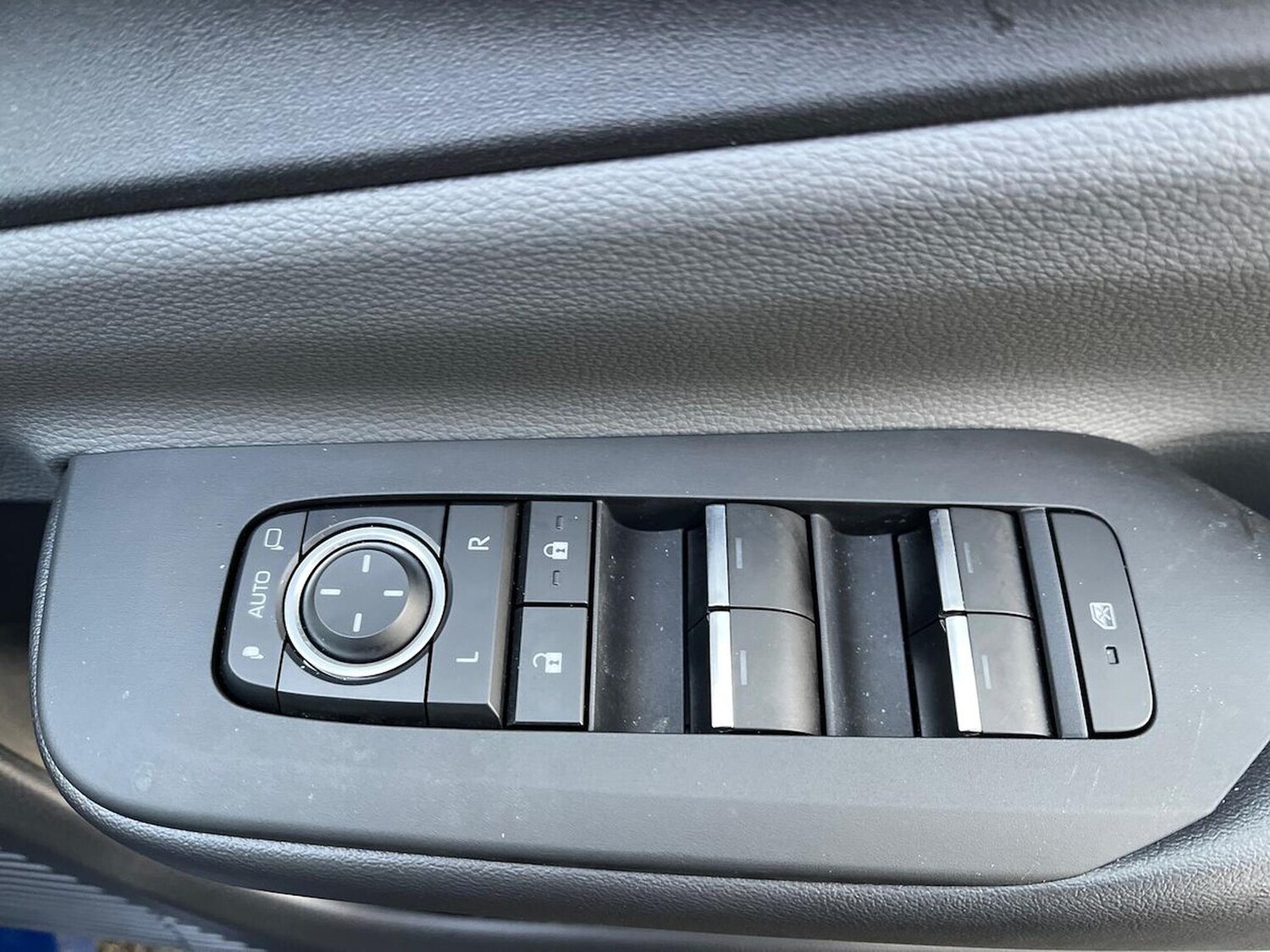 Used Toyota Prius 2025 for sale - 77487605: Photo 21