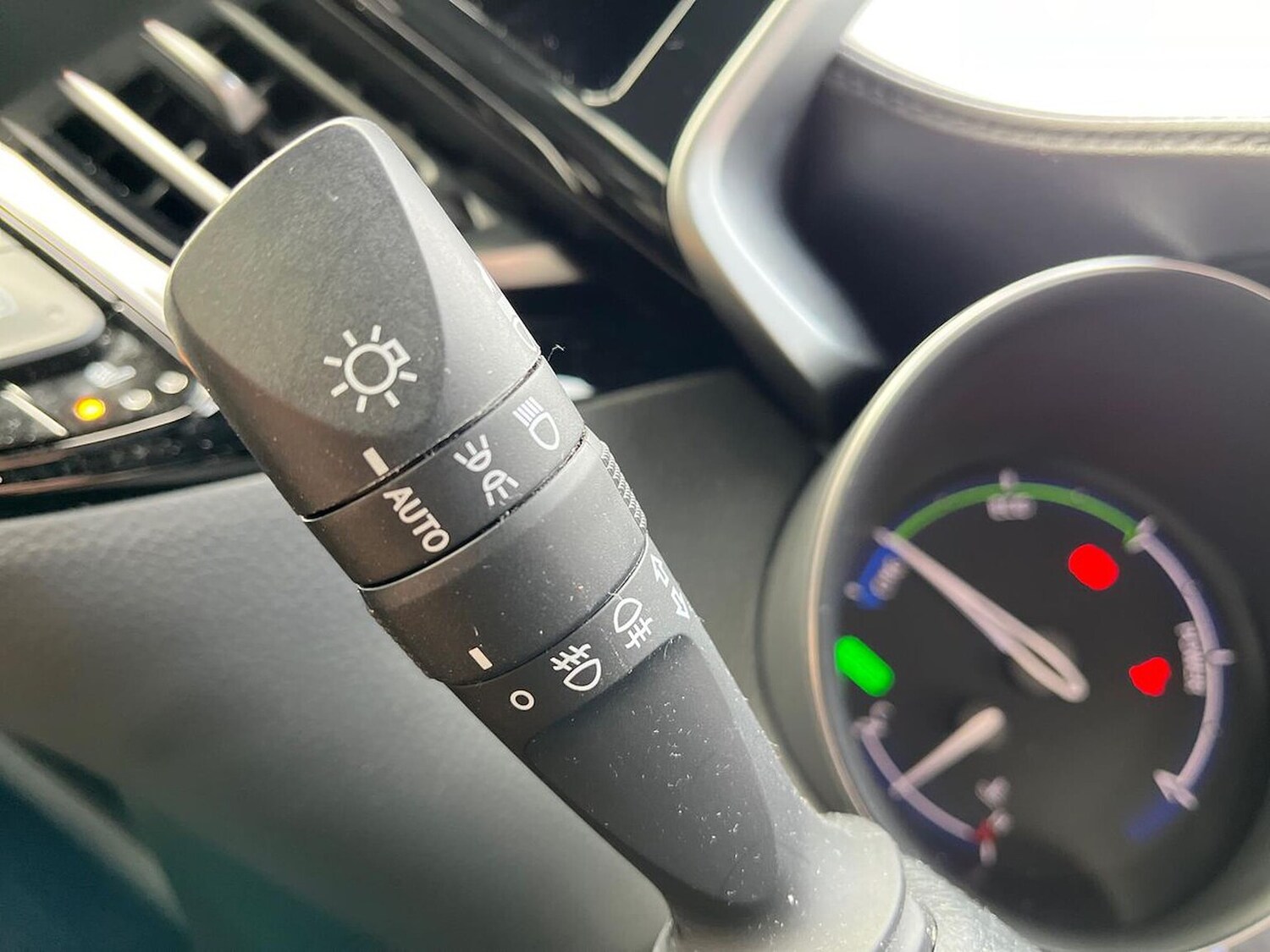 Used Toyota C-HR 2023 for sale - 76490712: Photo 29