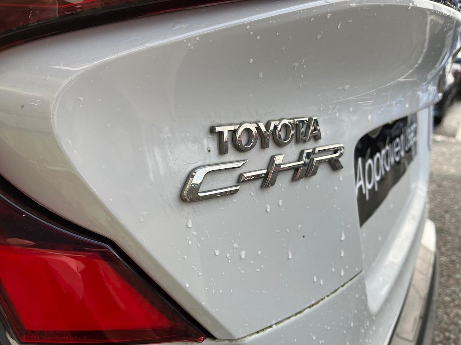 Used Toyota C-HR 2023 for sale - 76490712: Photo 32