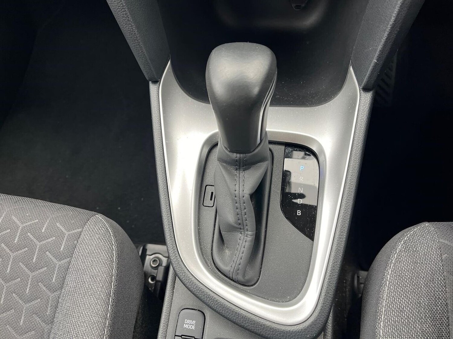 Used Toyota Yaris Cross 2023 for sale - 76257811: Photo 13