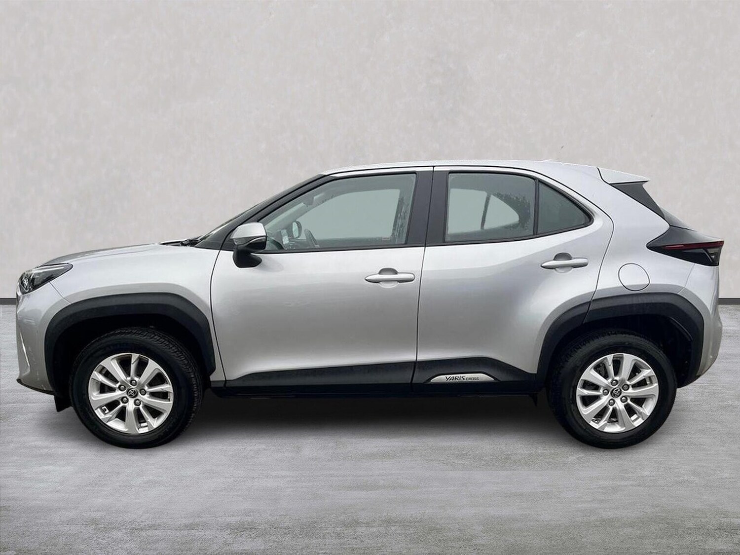 Used Toyota Yaris Cross 2023 for sale - 76257811: Photo 19