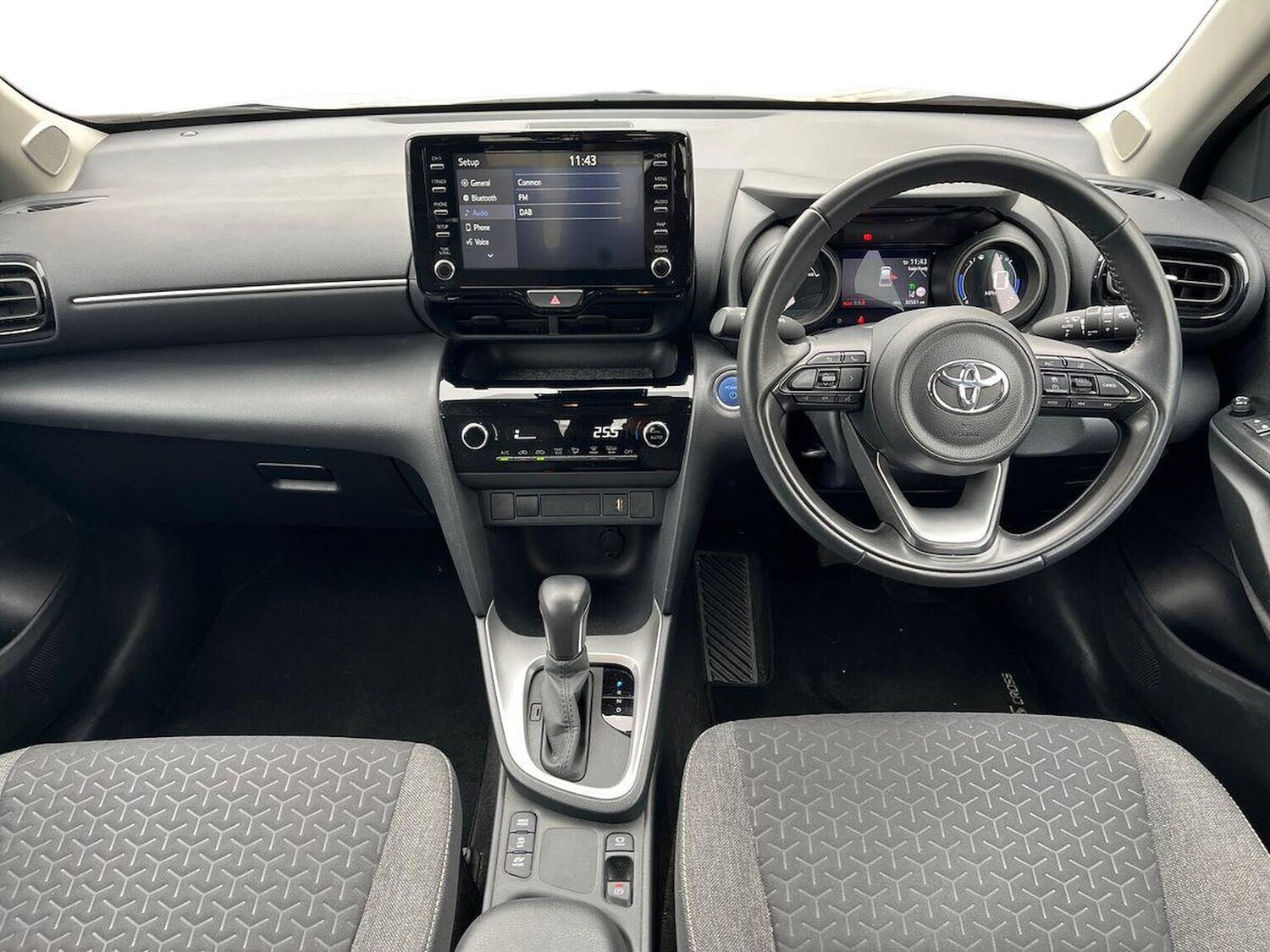 Used Toyota Yaris Cross 2023 for sale - 76257811: Photo 8