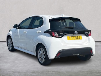 Used Toyota Yaris 2021 for sale - 78739823: Photo