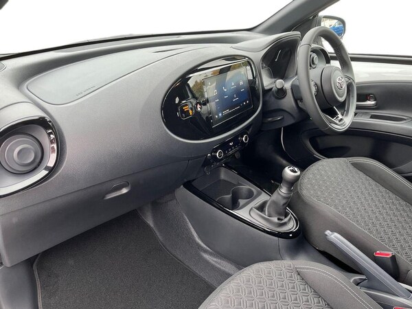 Used Toyota Aygo X 2025 for sale - 76225059: Photo 7
