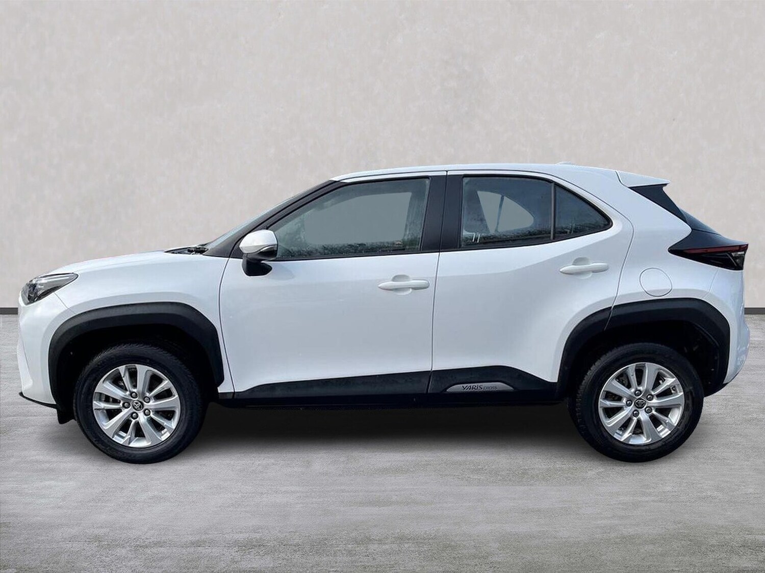 Used Toyota Yaris Cross 2024 for sale - 77487604: Photo 19