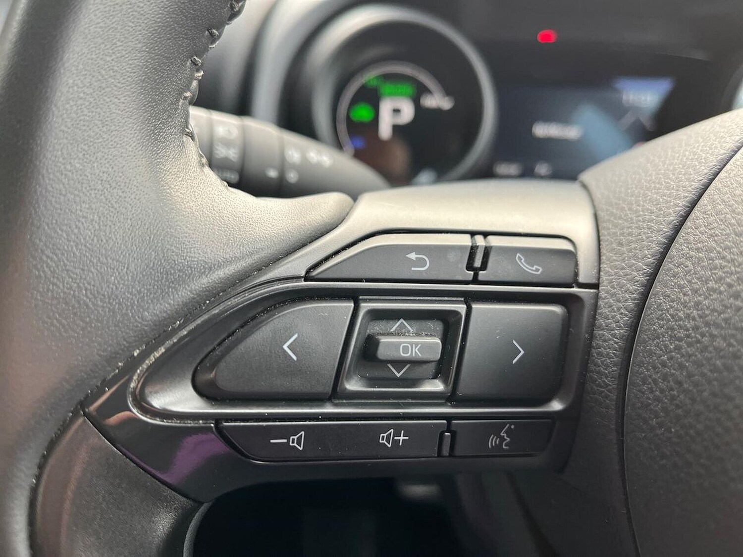 Used Toyota Yaris Cross 2024 for sale - 77487604: Photo 26