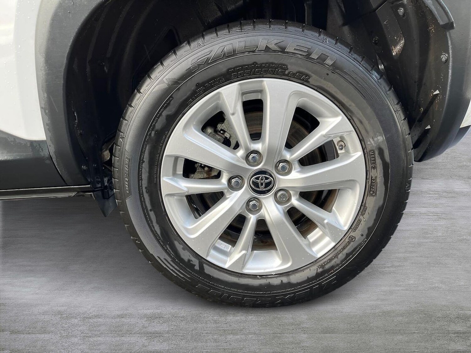 Used Toyota Yaris Cross 2024 for sale - 77487604: Photo 6