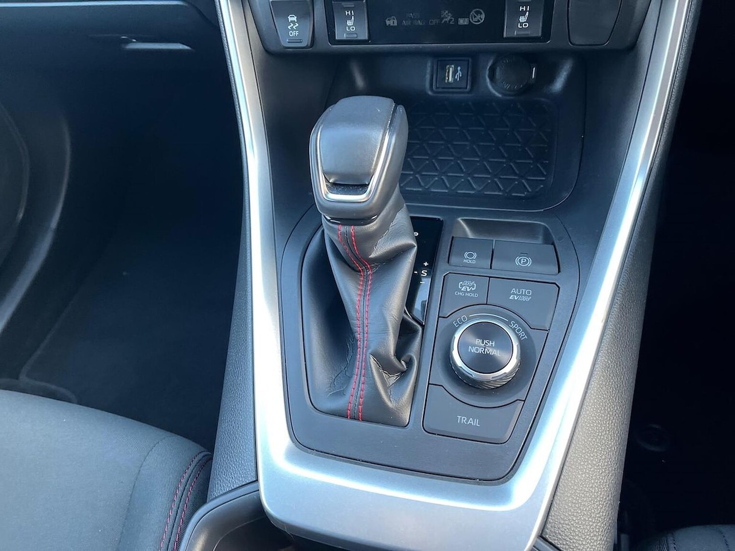 Used Toyota RAV4 2024 for sale - 77487582: Photo 13