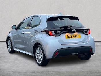 Used Toyota Yaris 2021 for sale - 77080870: Photo