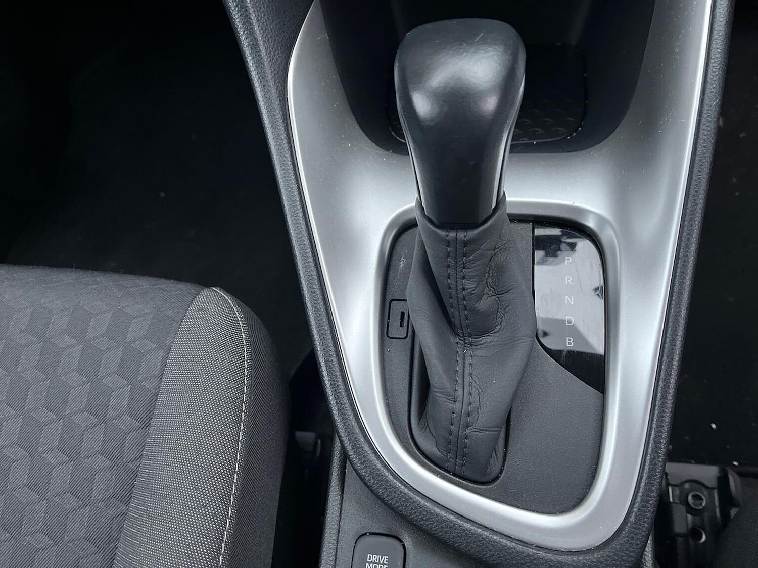 Used Toyota Yaris 2022 for sale - 77802127: Photo 13