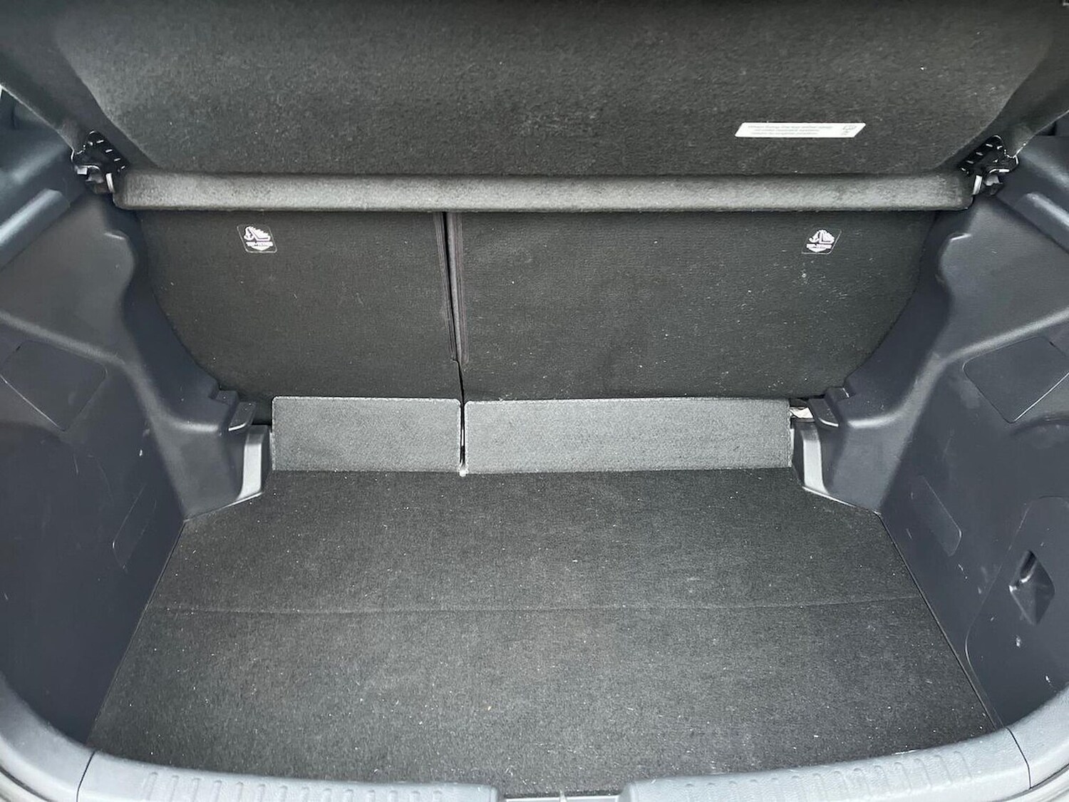 Used Toyota Yaris 2022 for sale - 77802127: Photo 17