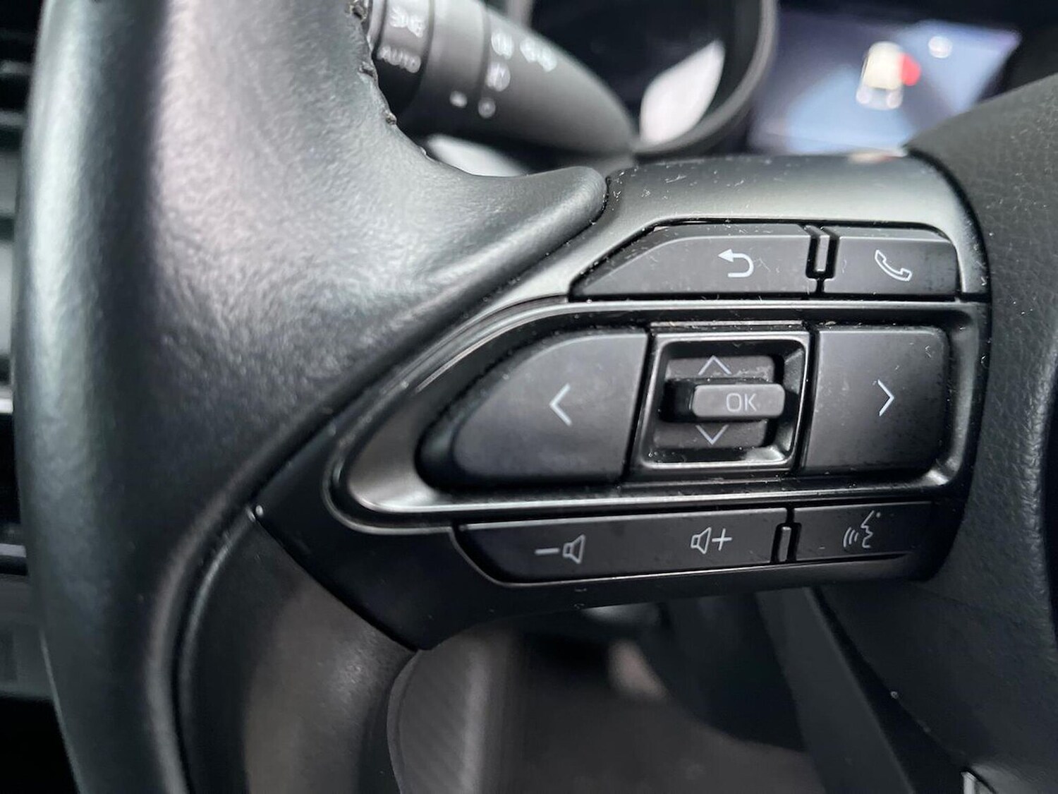 Used Toyota Yaris 2022 for sale - 77802127: Photo 27