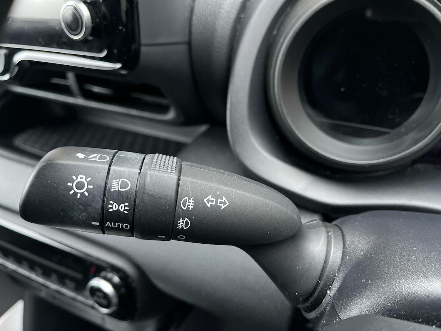 Used Toyota Yaris 2022 for sale - 77802127: Photo 29