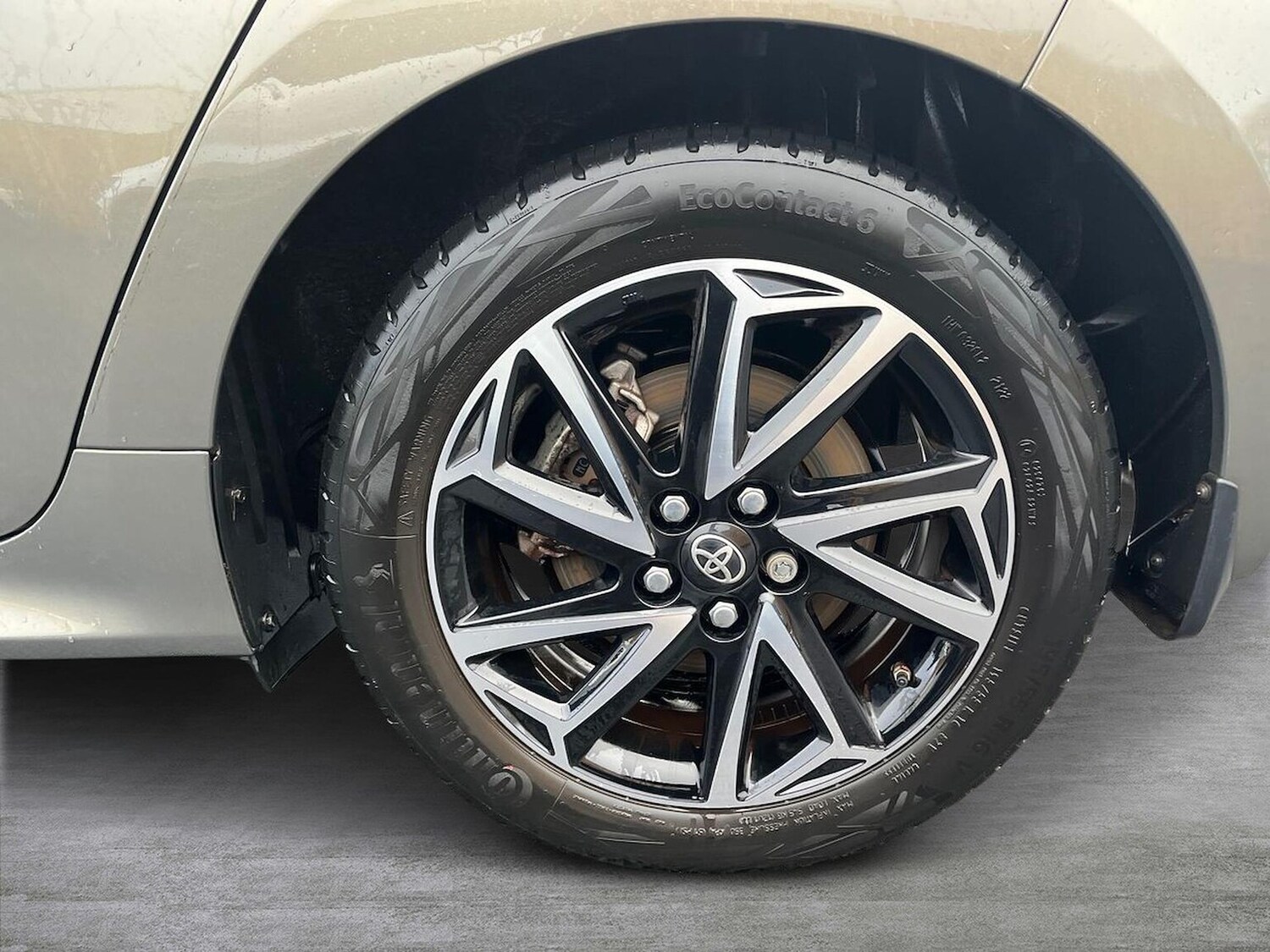 Used Toyota Yaris 2022 for sale - 77802127: Photo 6