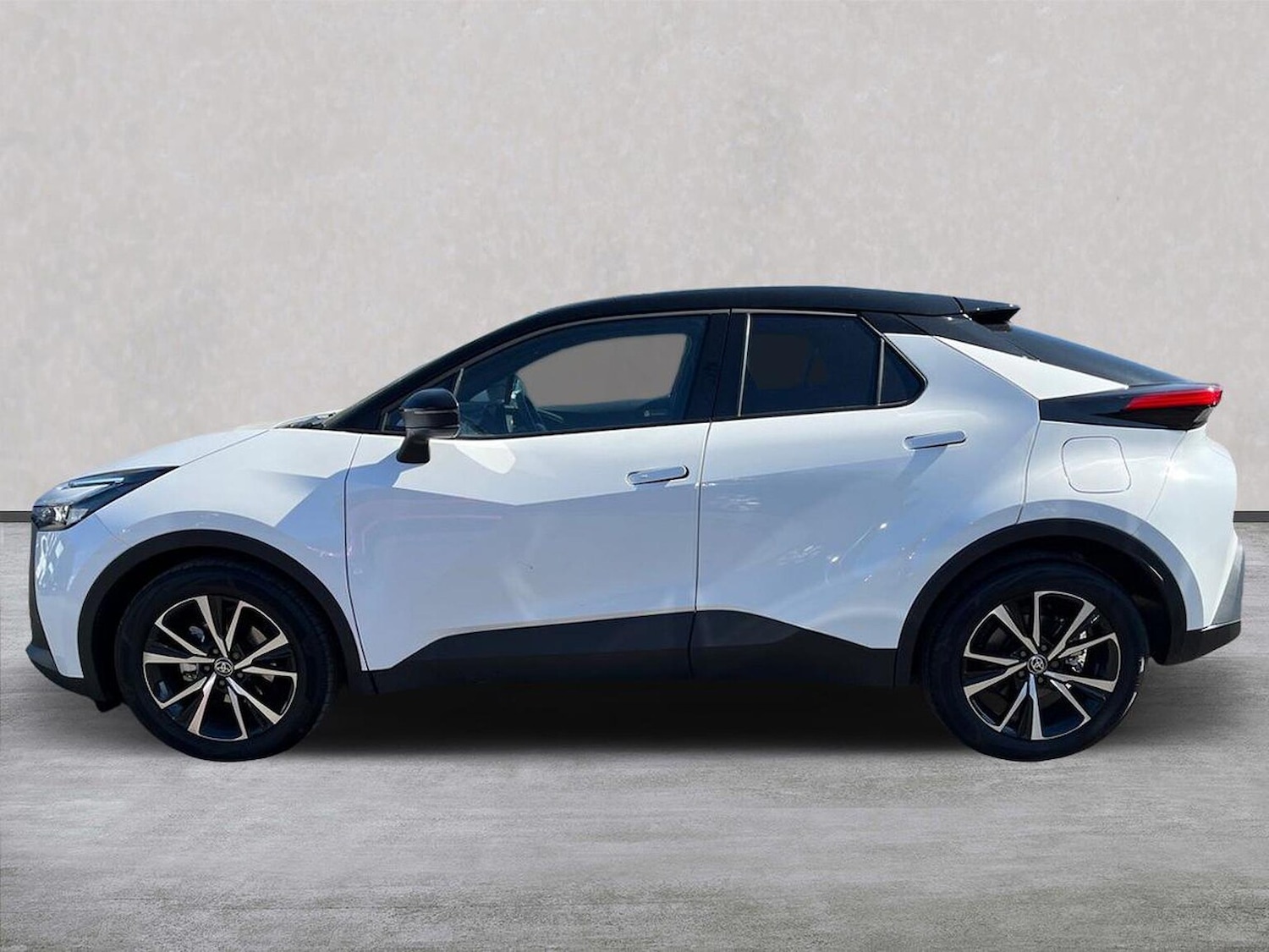 Used Toyota C-HR 2025 for sale - 76611617: Photo 19