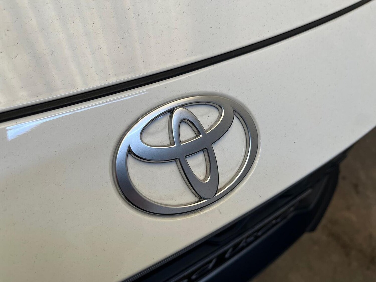 Used Toyota C-HR 2025 for sale - 76611617: Photo 32