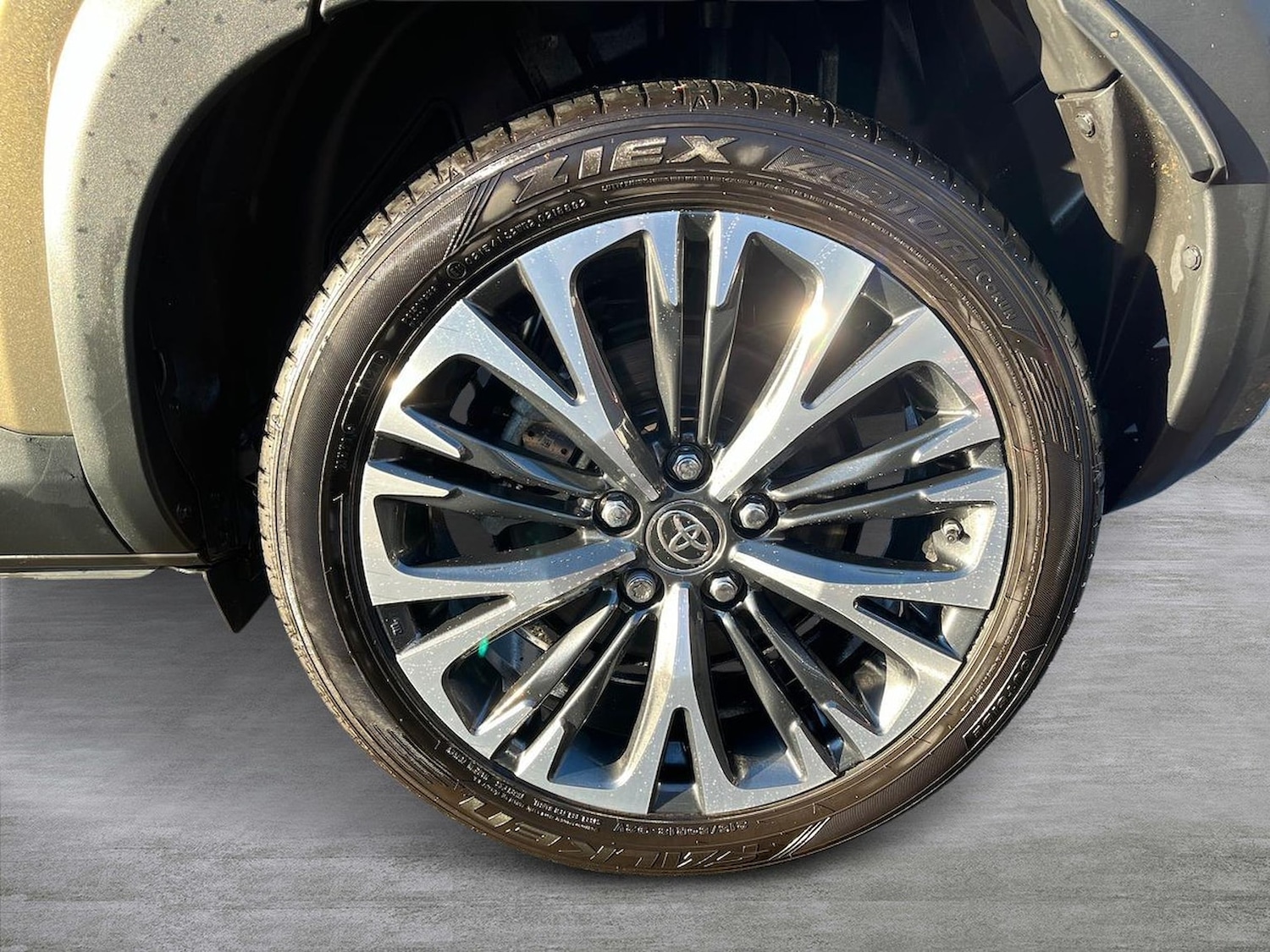 Used Toyota Yaris Cross 2024 for sale - 76877971: Photo 6