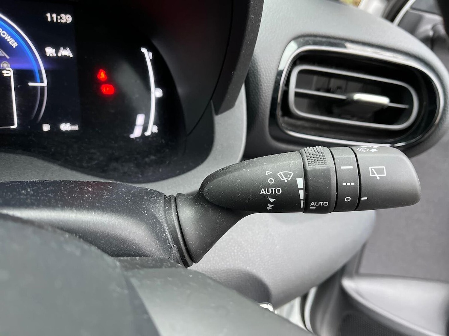 Used Toyota Yaris 2025 for sale - 77901592: Photo 27