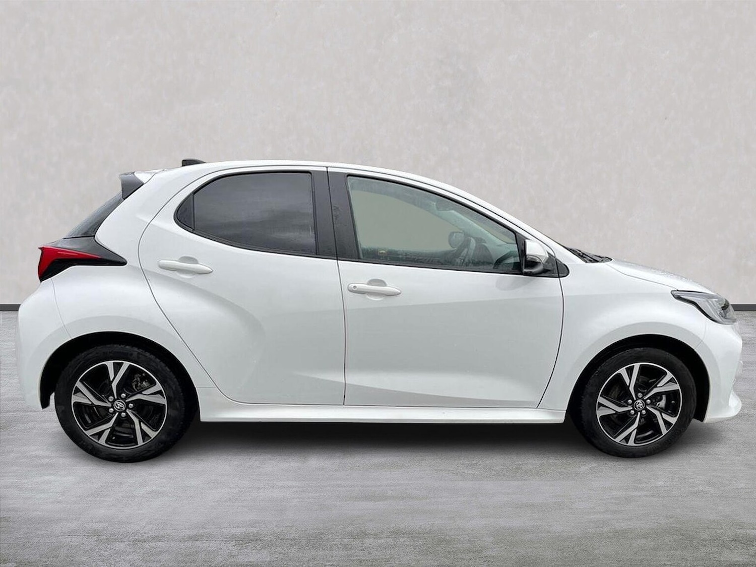 Used Toyota Yaris 2025 for sale - 77901592: Photo 3