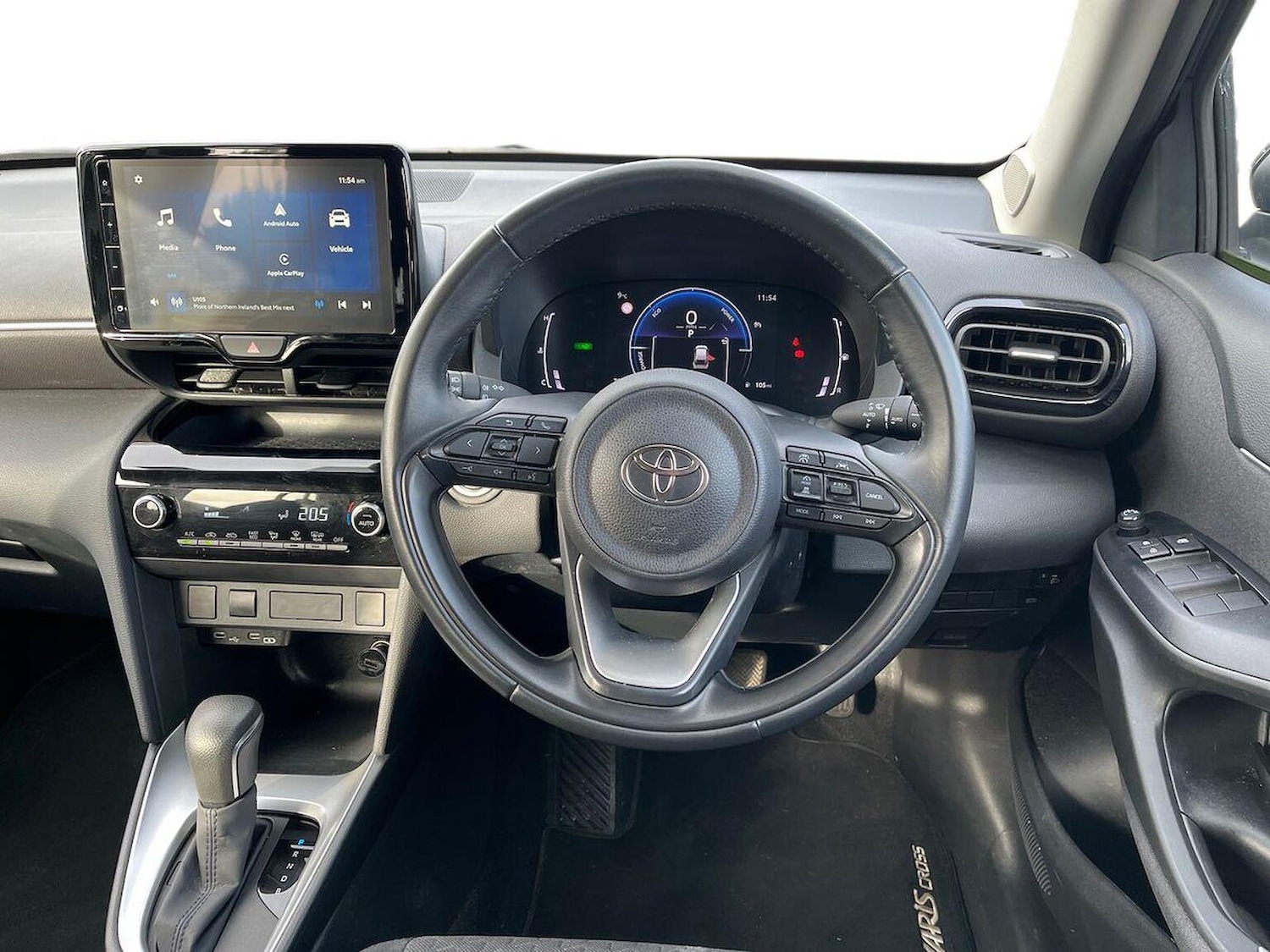 Used Toyota Yaris Cross 2024 for sale - 76353625: Photo 9