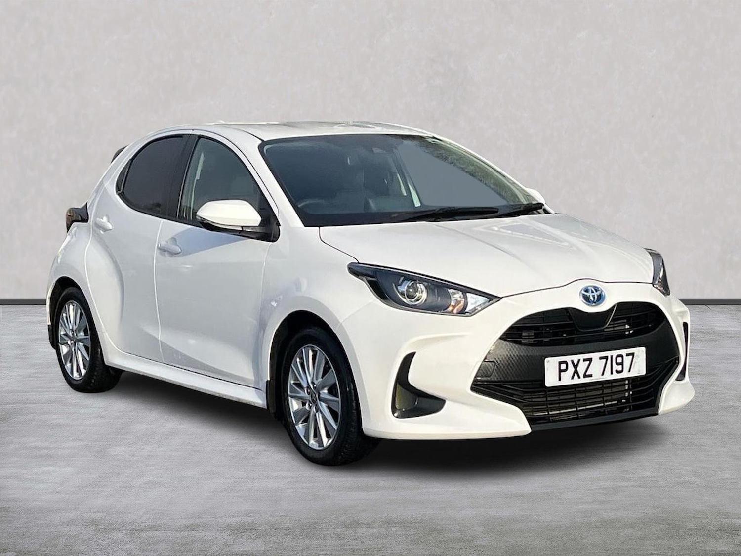 Used Toyota Yaris 2022 for sale - 76770009: Photo 1