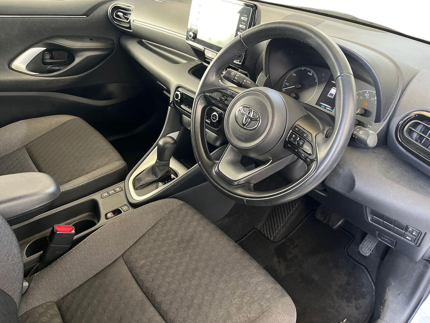 Used Toyota Yaris 2022 for sale - 76770009: Photo 15