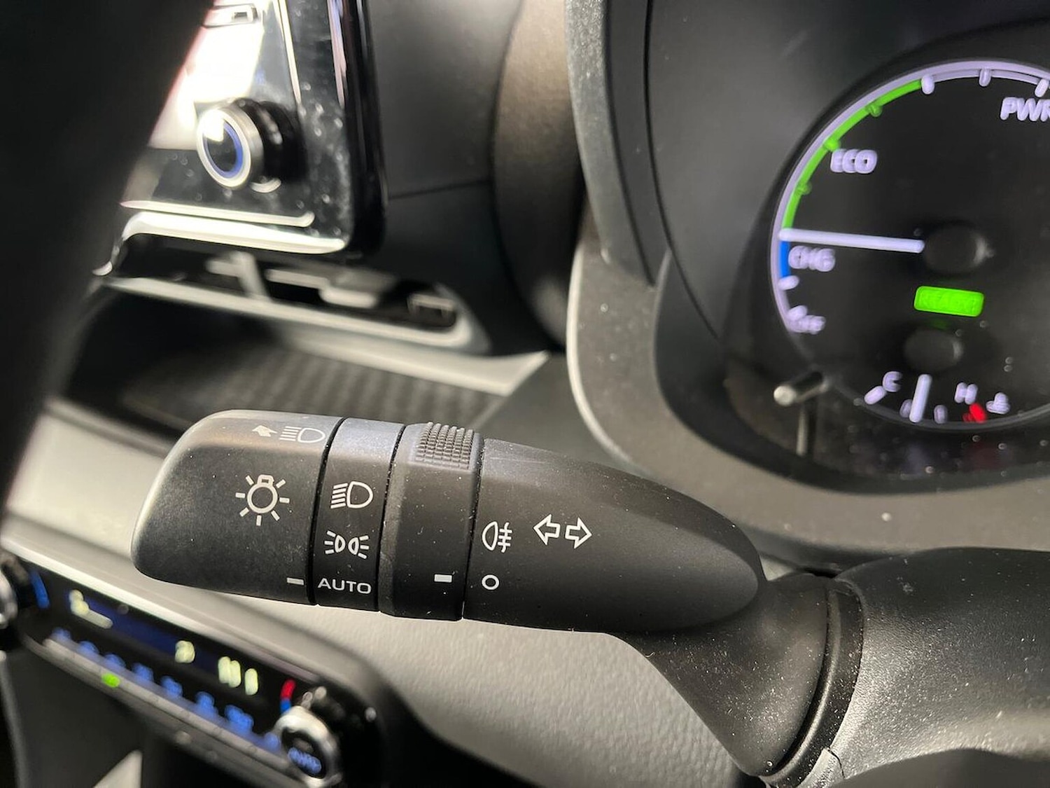 Used Toyota Yaris 2022 for sale - 76770009: Photo 28