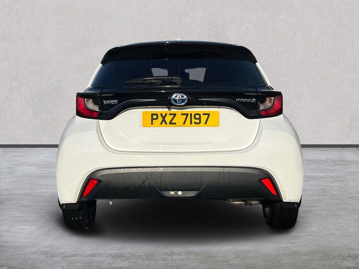 Used Toyota Yaris 2022 for sale - 76770009: Photo 4