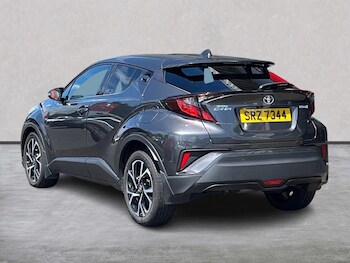 Used Toyota C-HR 2021 for sale - 78976445: Photo