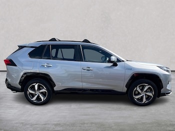 Used Toyota RAV4 2024 for sale - 79507680: Photo