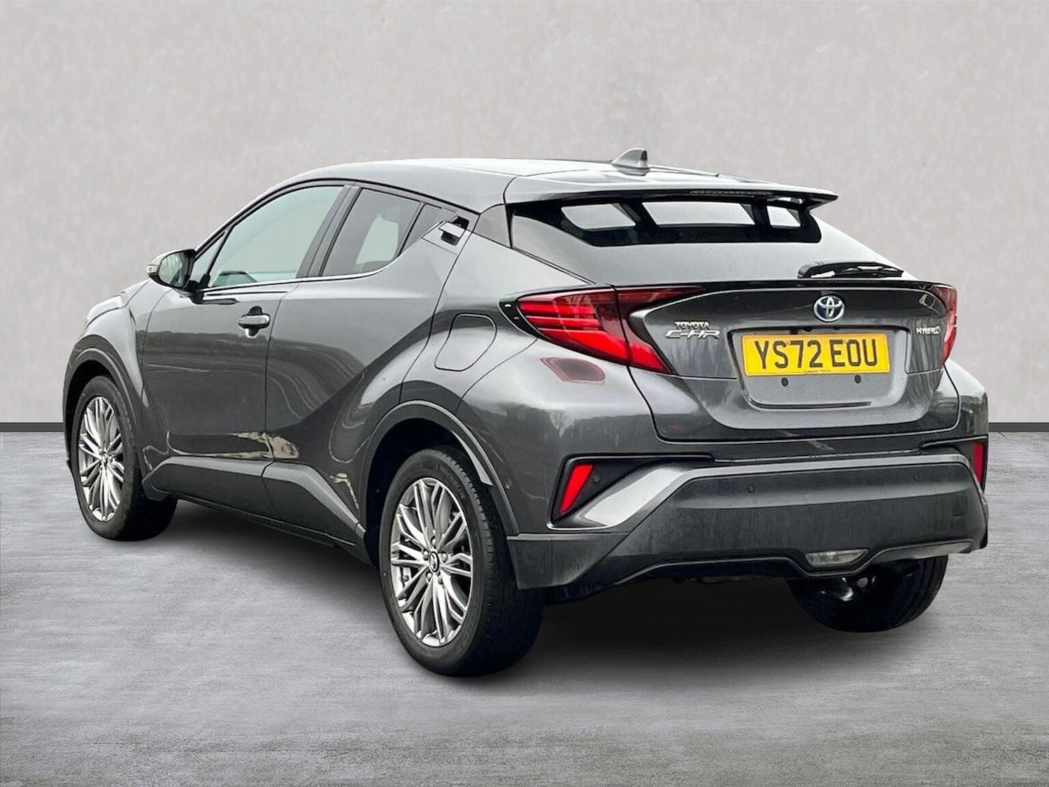 Used Toyota C-HR 2023 for sale - 78193111: Photo 4