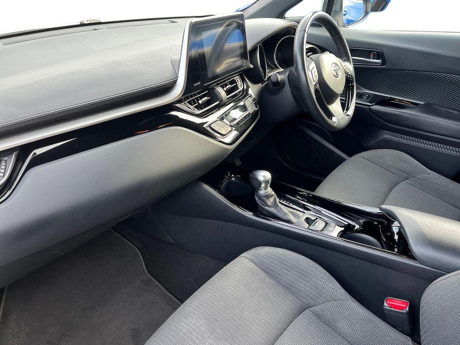 Used Toyota C-HR 2019 for sale - 76357926: Photo 7
